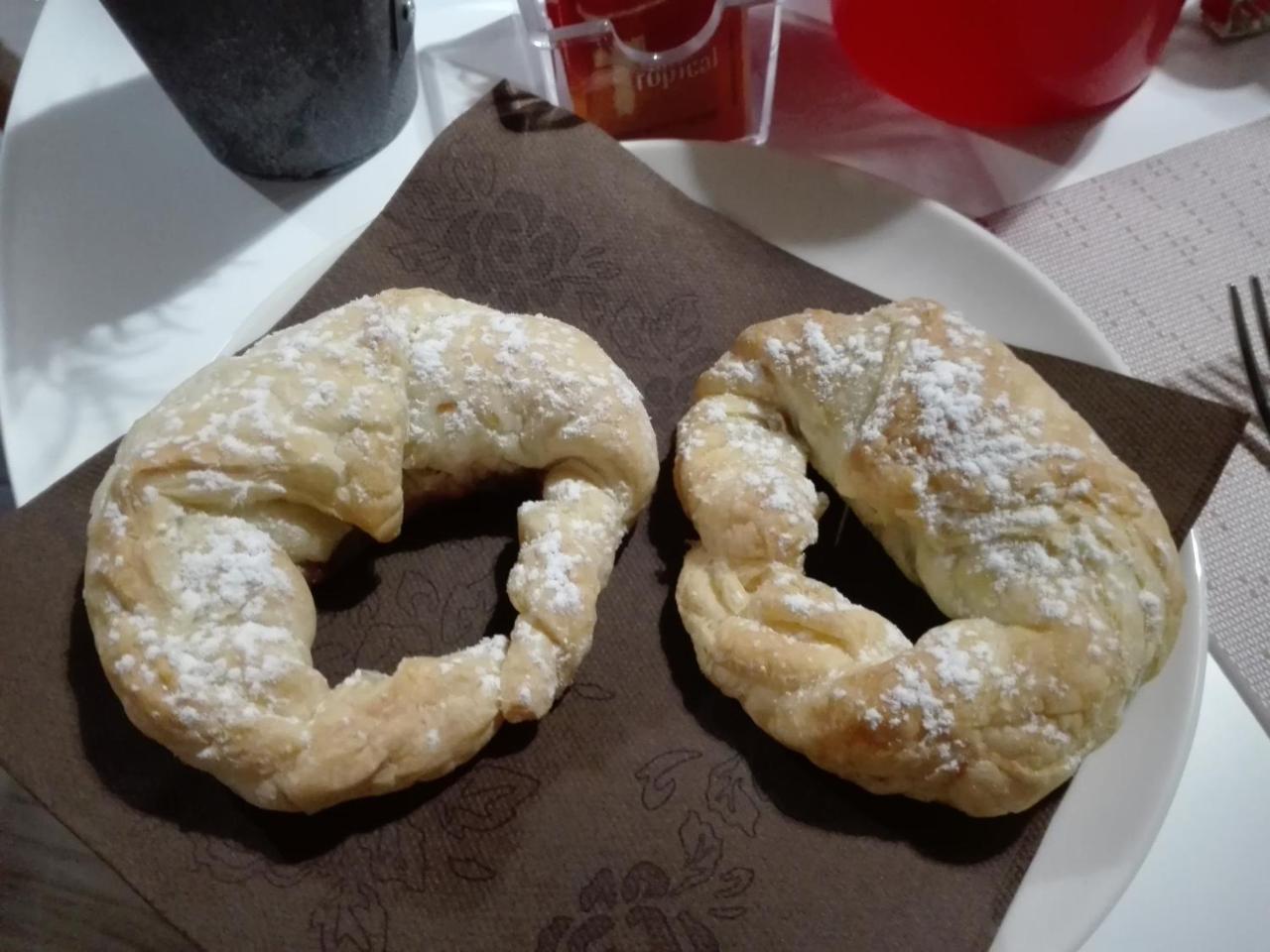 Eden Panzió Cannobio Kültér fotó